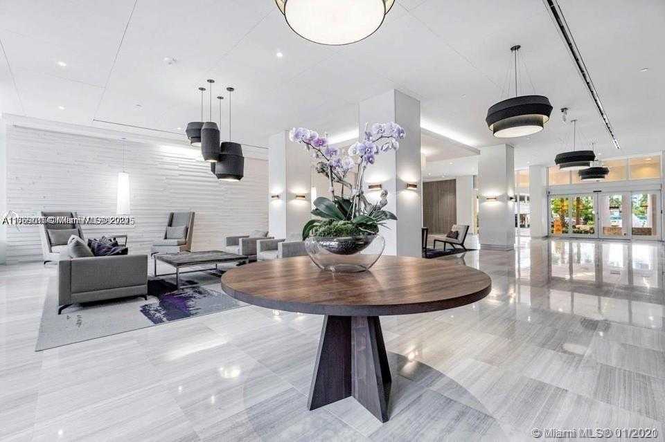 Small Image of 100 BAYVIEW DR #726, Sunny Isles Beach Number 11