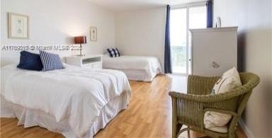 Small Image of 100 BAYVIEW DR #726, Sunny Isles Beach Number 25