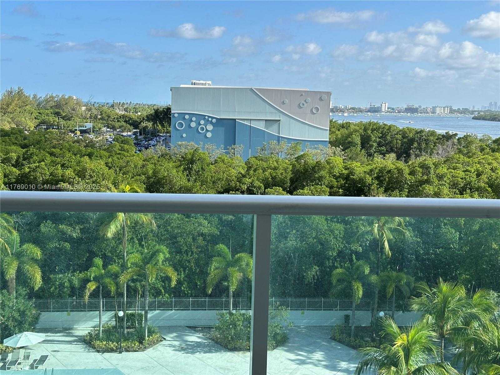Small Image of 100 BAYVIEW DR #726, Sunny Isles Beach Number 37