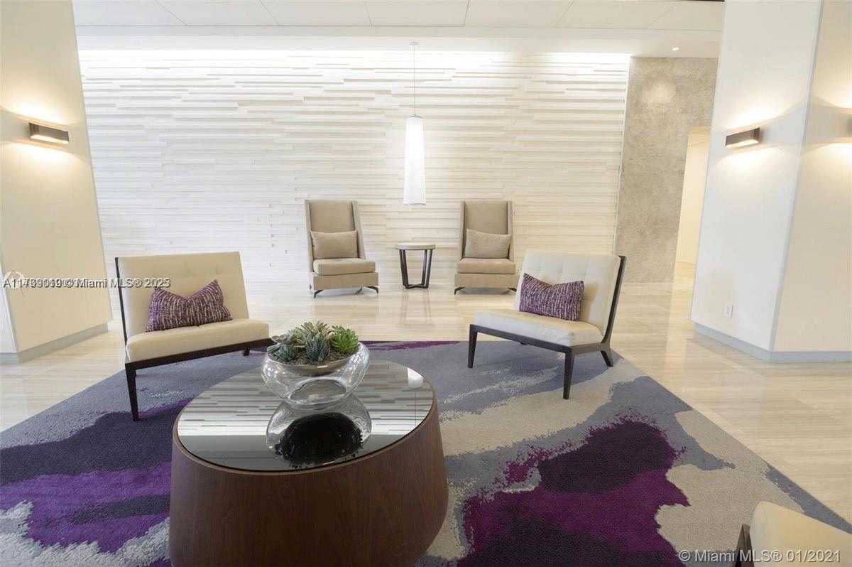 Small Image of 100 BAYVIEW DR #726, Sunny Isles Beach Number 6