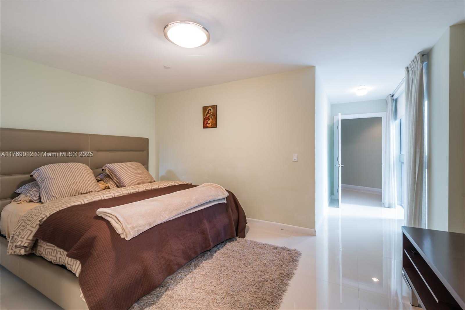 Small Image of 2950 NORTH EAST 188TH ST #504, Aventura Number 22