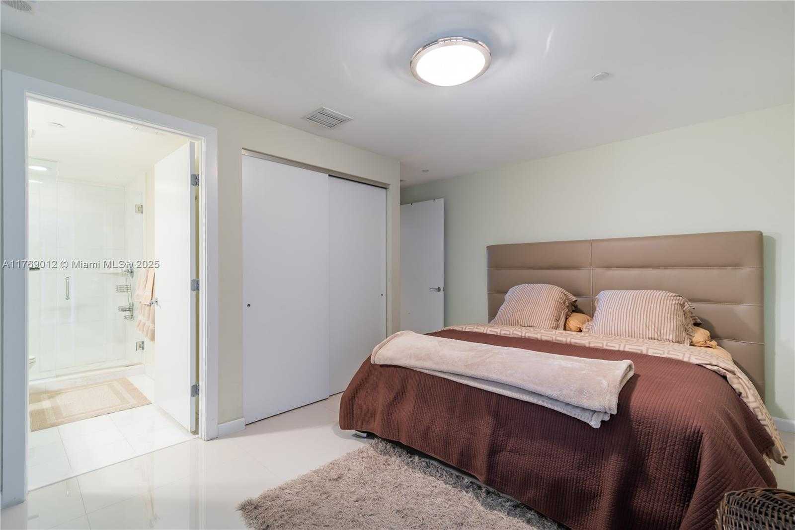 Small Image of 2950 NORTH EAST 188TH ST #504, Aventura Number 29