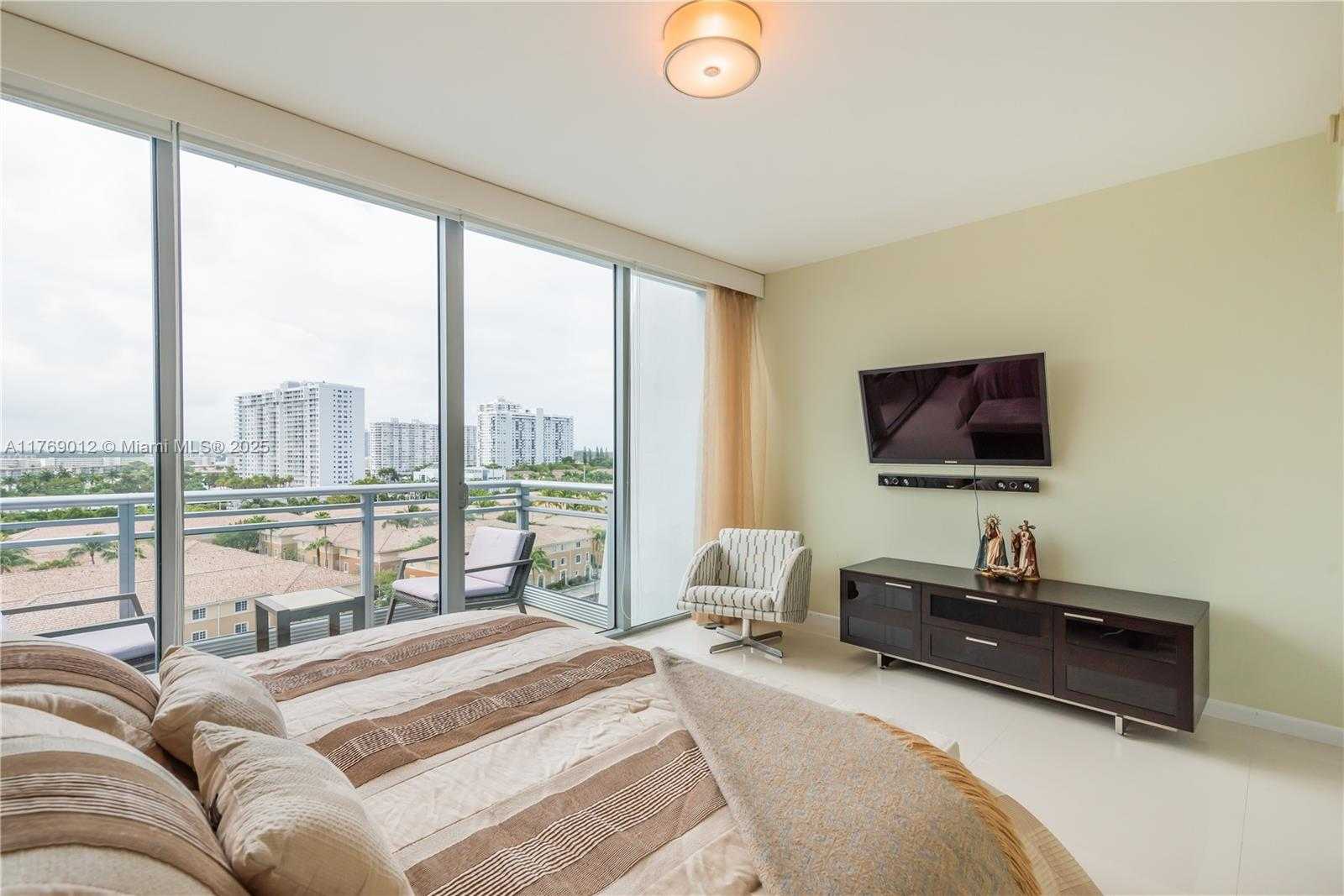 Small Image of 2950 NORTH EAST 188TH ST #504, Aventura Number 32