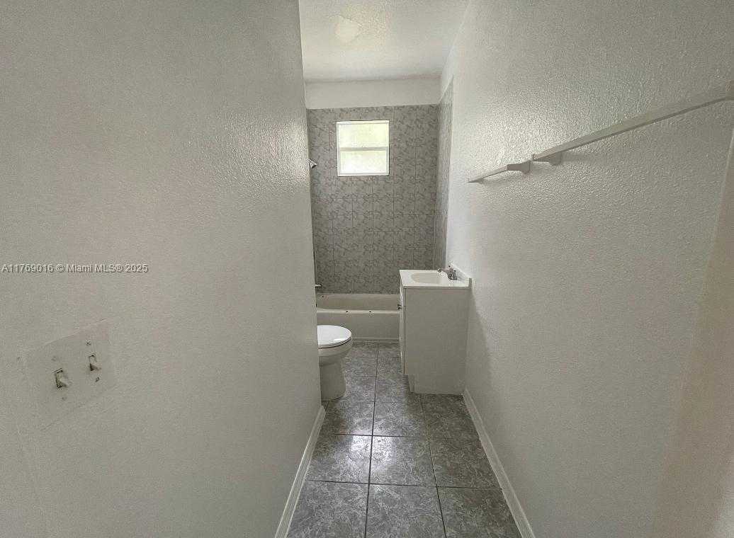 Small Image of 707 4TH ST, West Palm Beach Number 14