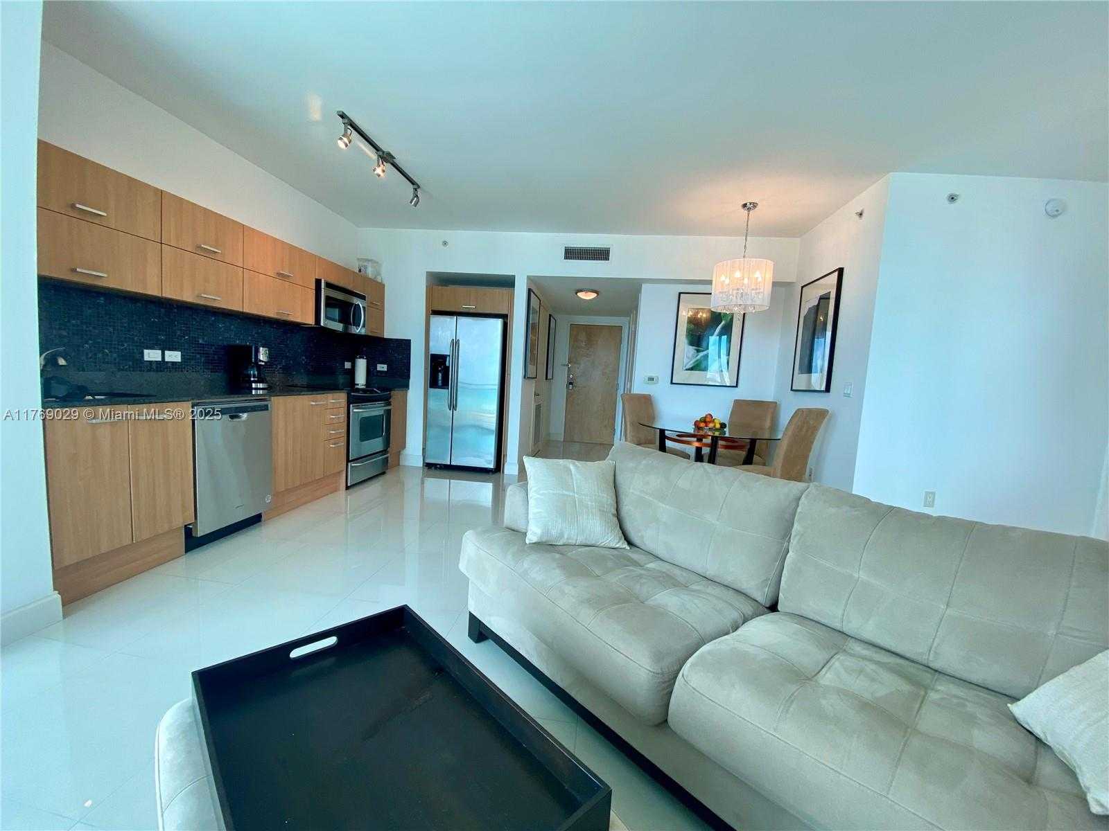 Small Image of 350 SOUTH MIAMI AVE #3813, Miami Number 14