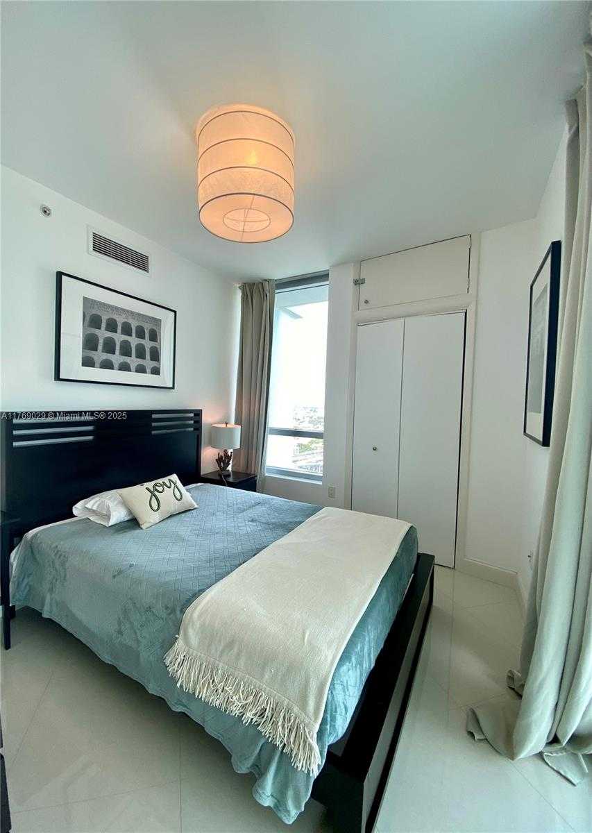 Small Image of 350 SOUTH MIAMI AVE #3813, Miami Number 20