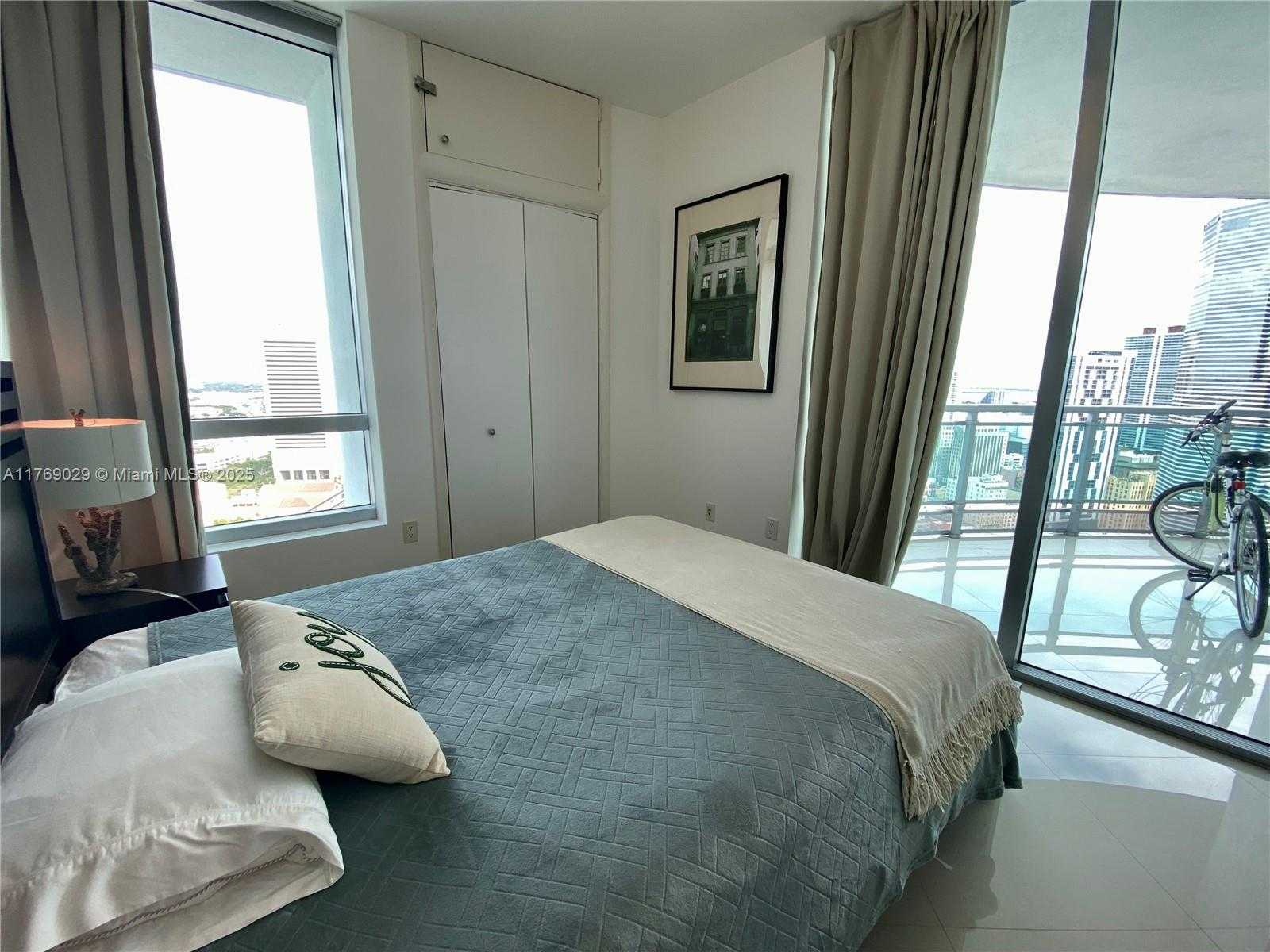 Small Image of 350 SOUTH MIAMI AVE #3813, Miami Number 21
