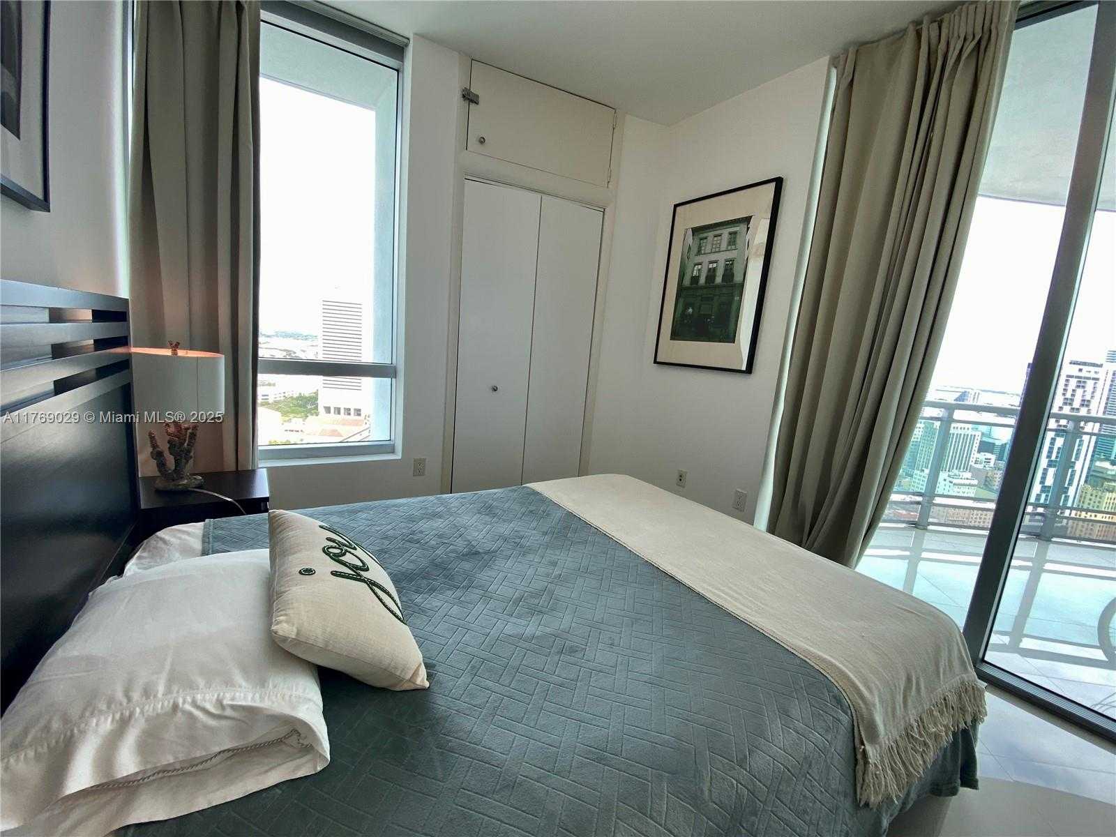 Small Image of 350 SOUTH MIAMI AVE #3813, Miami Number 22