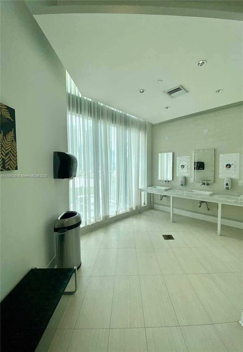 Small Image of 350 SOUTH MIAMI AVE #3813, Miami Number 41