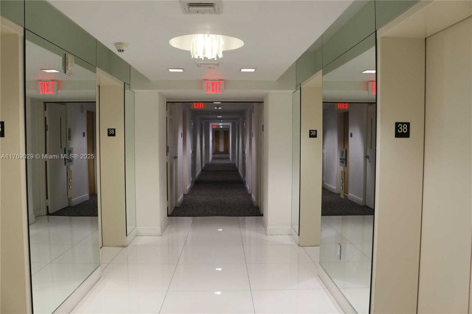 Small Image of 350 SOUTH MIAMI AVE #3813, Miami Number 48