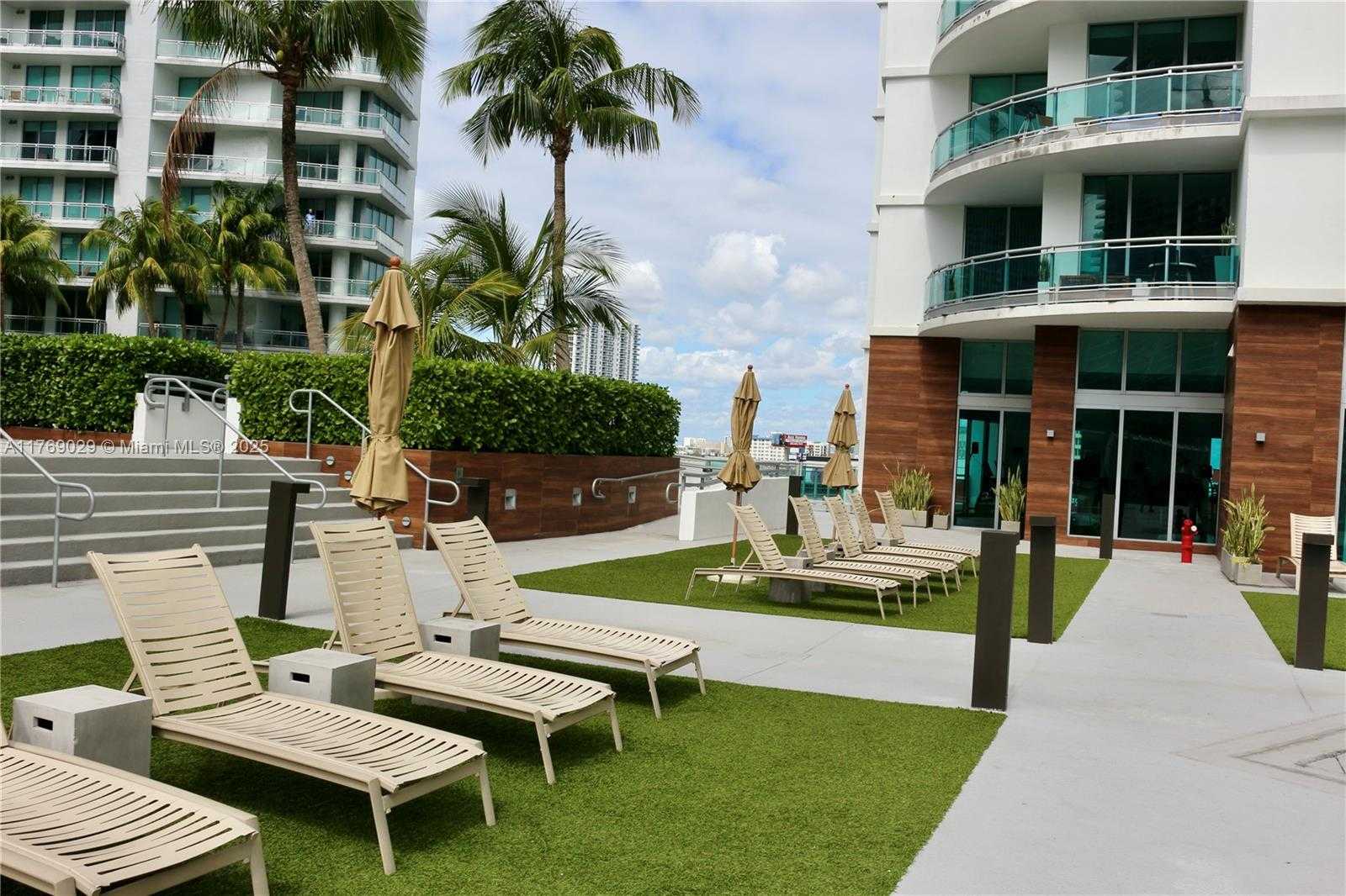 Small Image of 350 SOUTH MIAMI AVE #3813, Miami Number 55