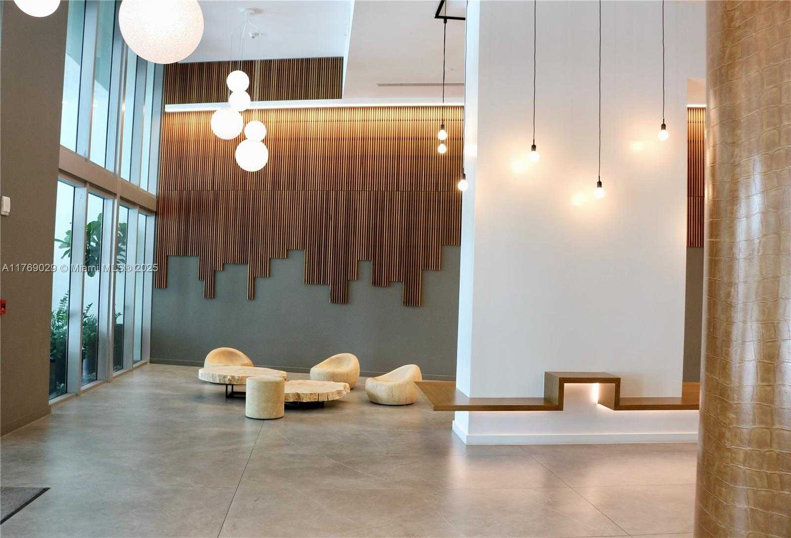 Small Image of 350 SOUTH MIAMI AVE #3813, Miami Number 60