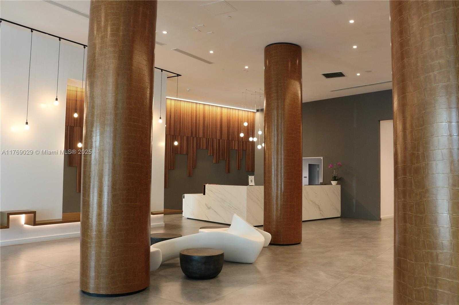 Small Image of 350 SOUTH MIAMI AVE #3813, Miami Number 62