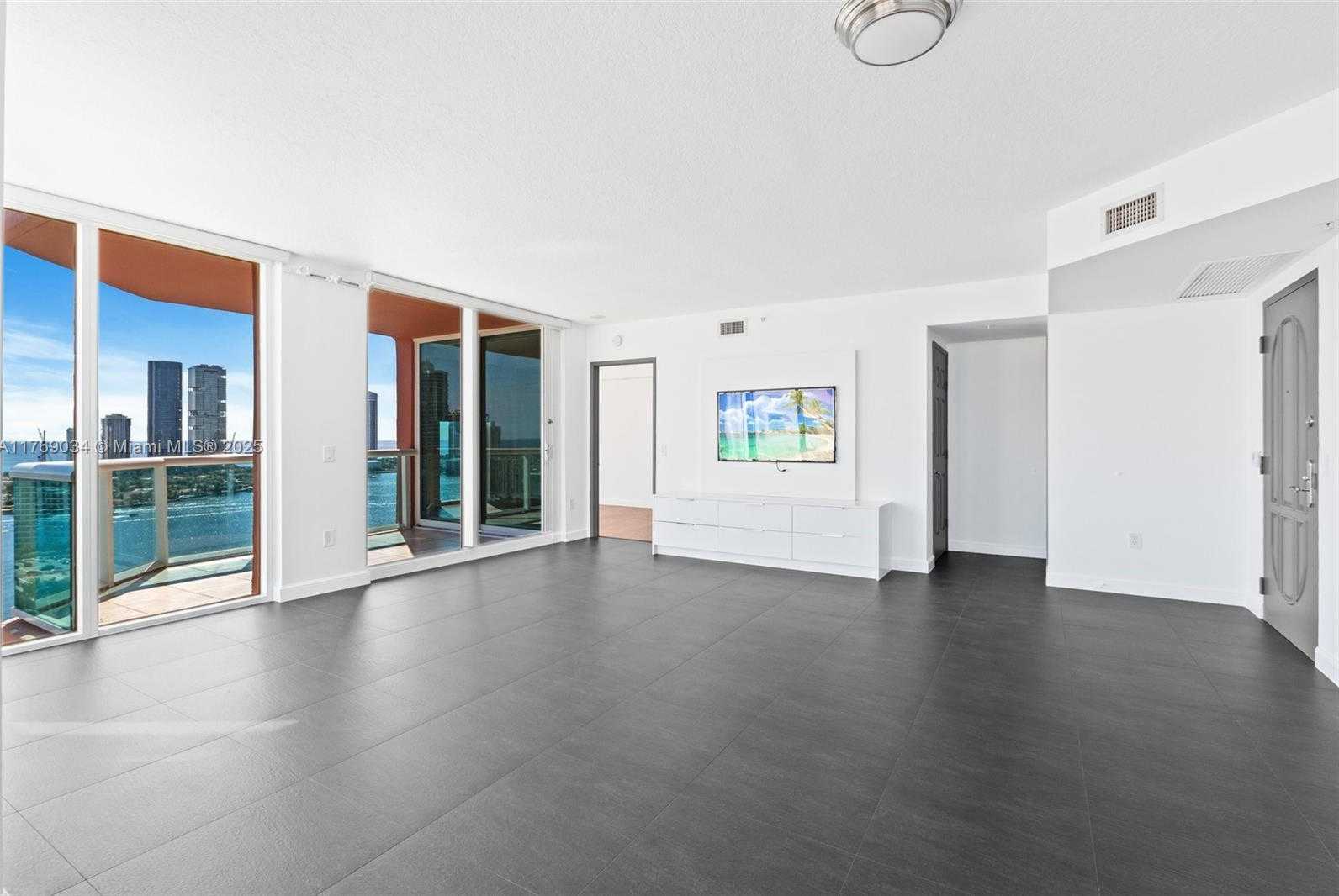 Small Image of 3370 HIDDEN BAY DR #2307, Aventura Number 5