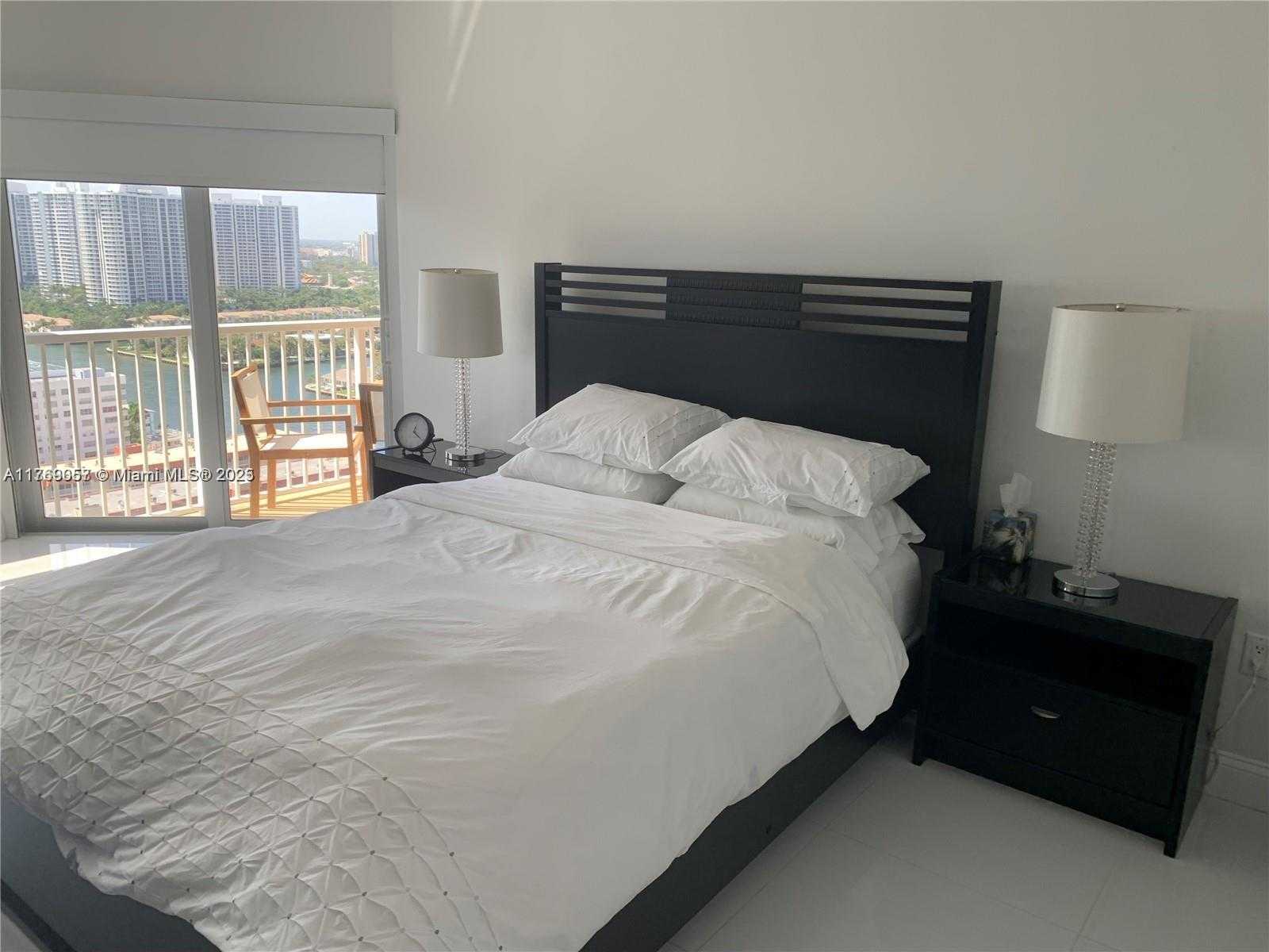Small Image of 1985 SOUTH OCEAN DR #PHJ, Hallandale Beach Number 8