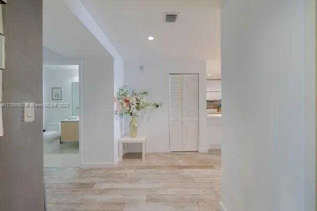 Small Image of 600 NORTH EAST 27TH ST #2103, Miami Number 6