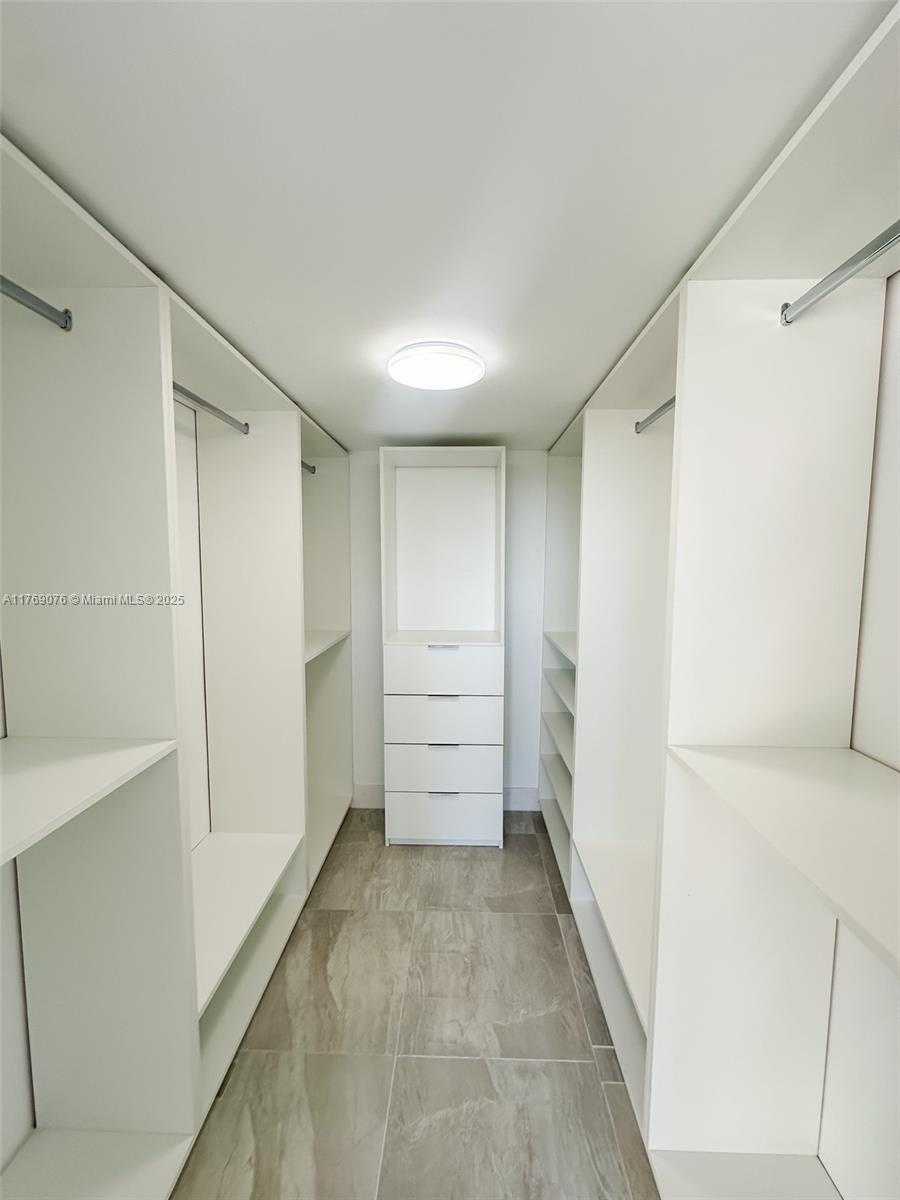 Small Image of 16546 NORTH EAST 26TH AVE #4J, North Miami Beach Number 11