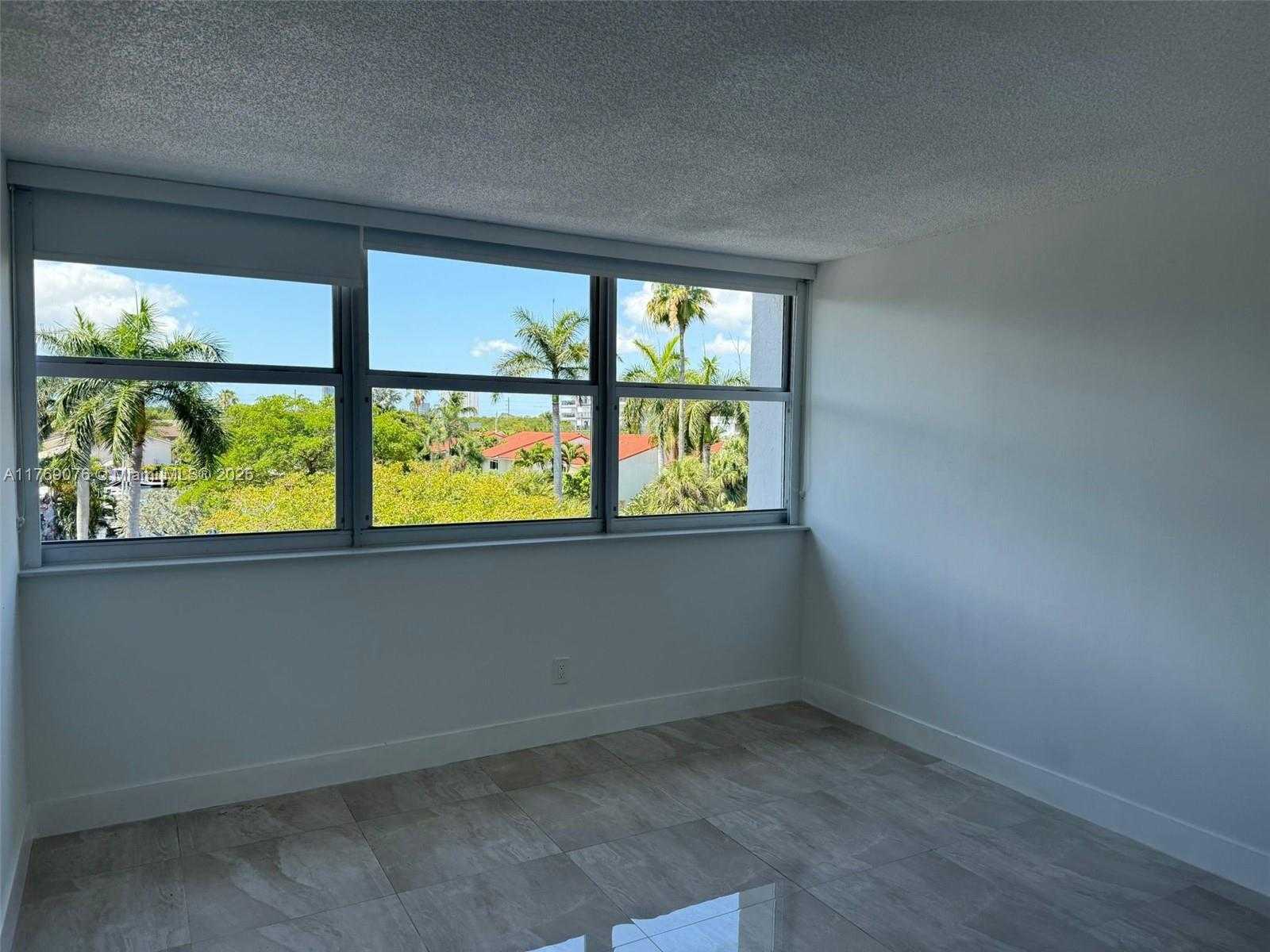 Small Image of 16546 NORTH EAST 26TH AVE #4J, North Miami Beach Number 14