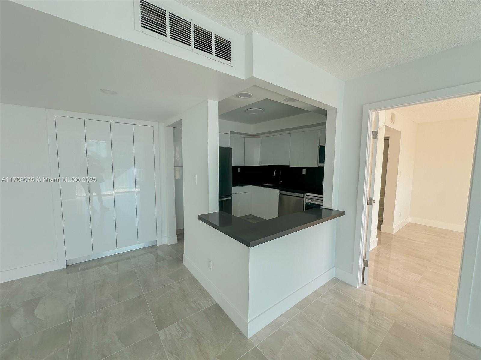 Small Image of 16546 NORTH EAST 26TH AVE #4J, North Miami Beach Number 7
