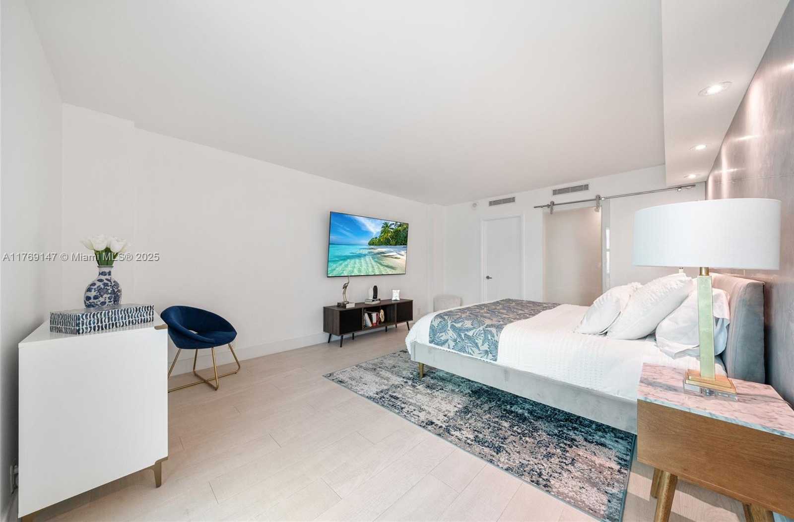 Small Image of 1111 CRANDON BLVD #A1105, Key Biscayne Number 14