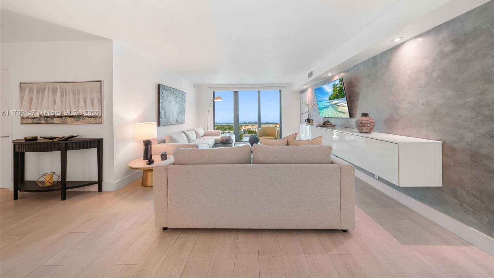 Small Image of 1111 CRANDON BLVD #A1105, Key Biscayne Number 2