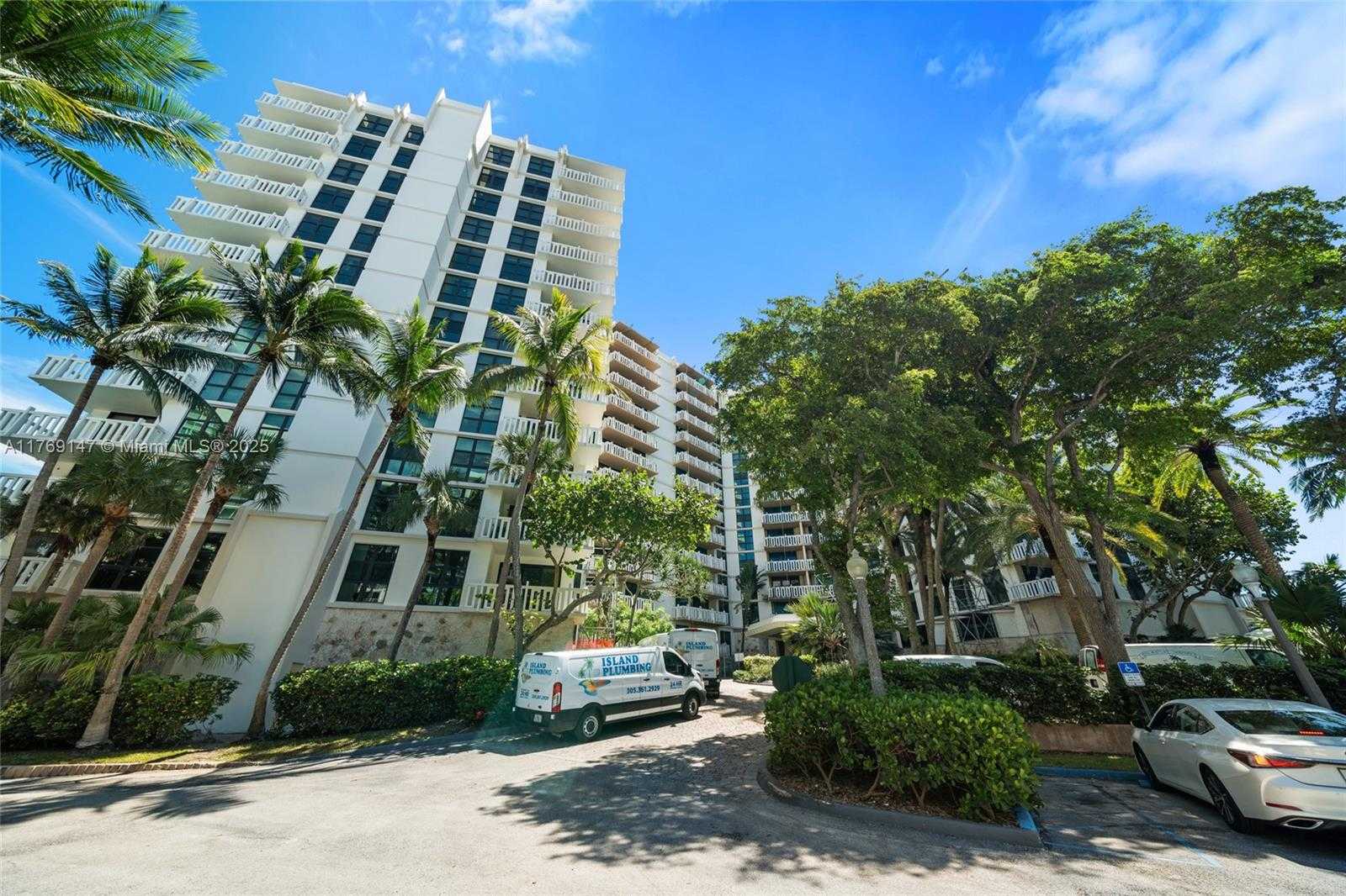 Small Image of 1111 CRANDON BLVD #A1105, Key Biscayne Number 33