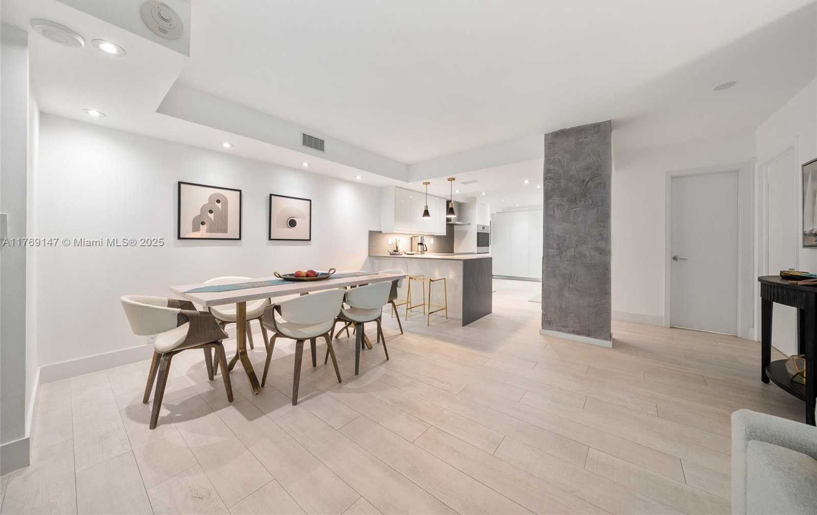 Small Image of 1111 CRANDON BLVD #A1105, Key Biscayne Number 5