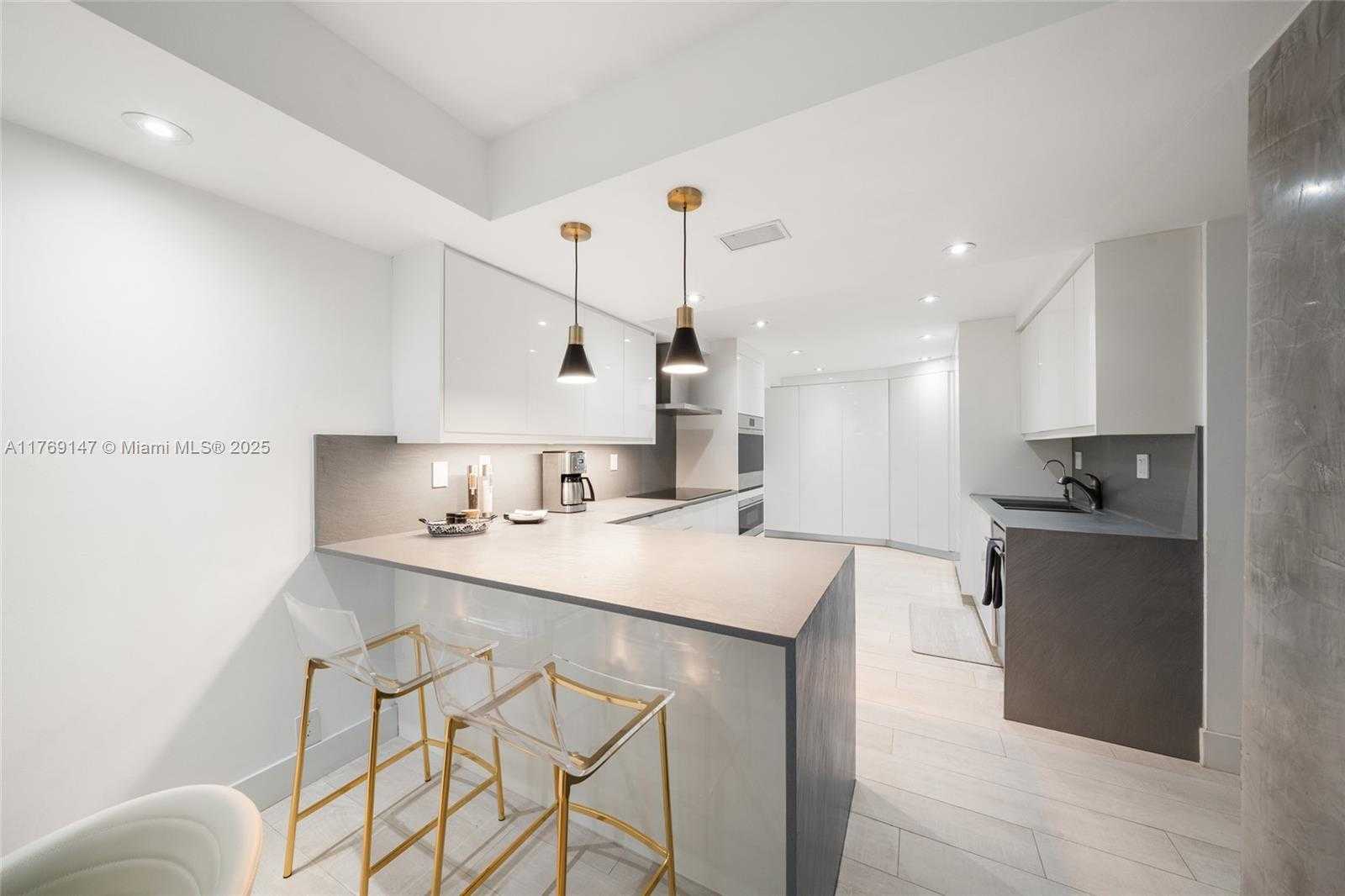 Small Image of 1111 CRANDON BLVD #A1105, Key Biscayne Number 9