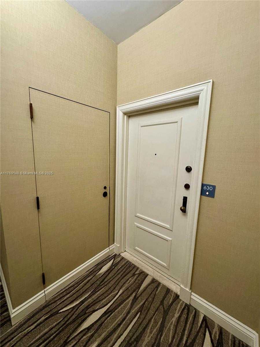 Small Image of 201 CRANDON BLVD #630, Key Biscayne Number 15