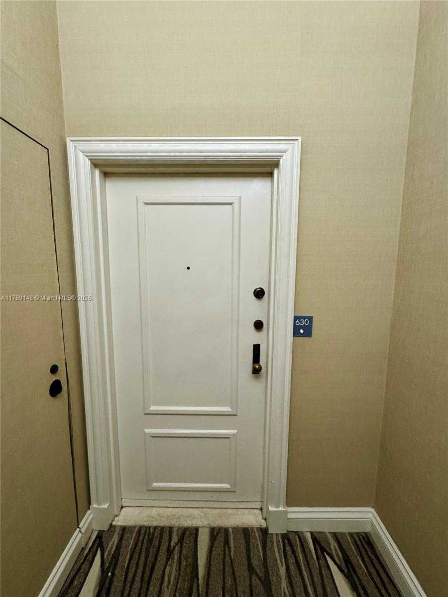 Small Image of 201 CRANDON BLVD #630, Key Biscayne Number 17