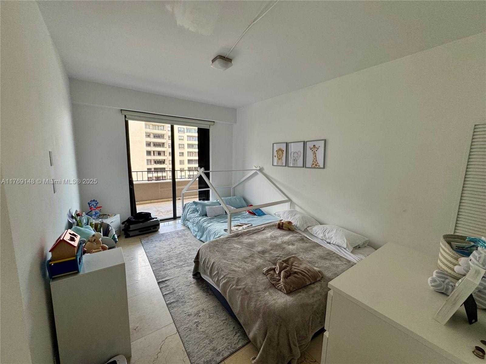 Small Image of 201 CRANDON BLVD #630, Key Biscayne Number 23