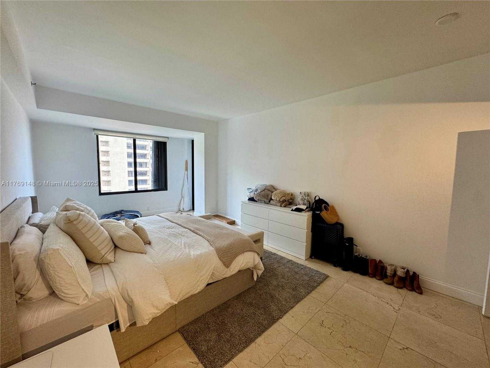 Small Image of 201 CRANDON BLVD #630, Key Biscayne Number 24