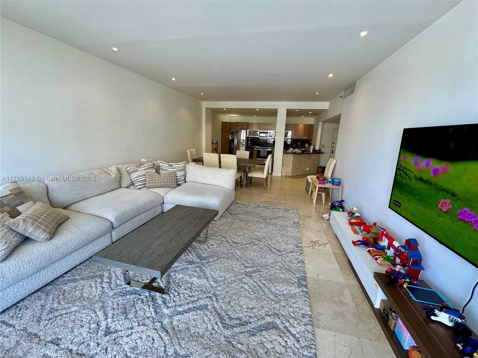 Small Image of 201 CRANDON BLVD #630, Key Biscayne Number 30