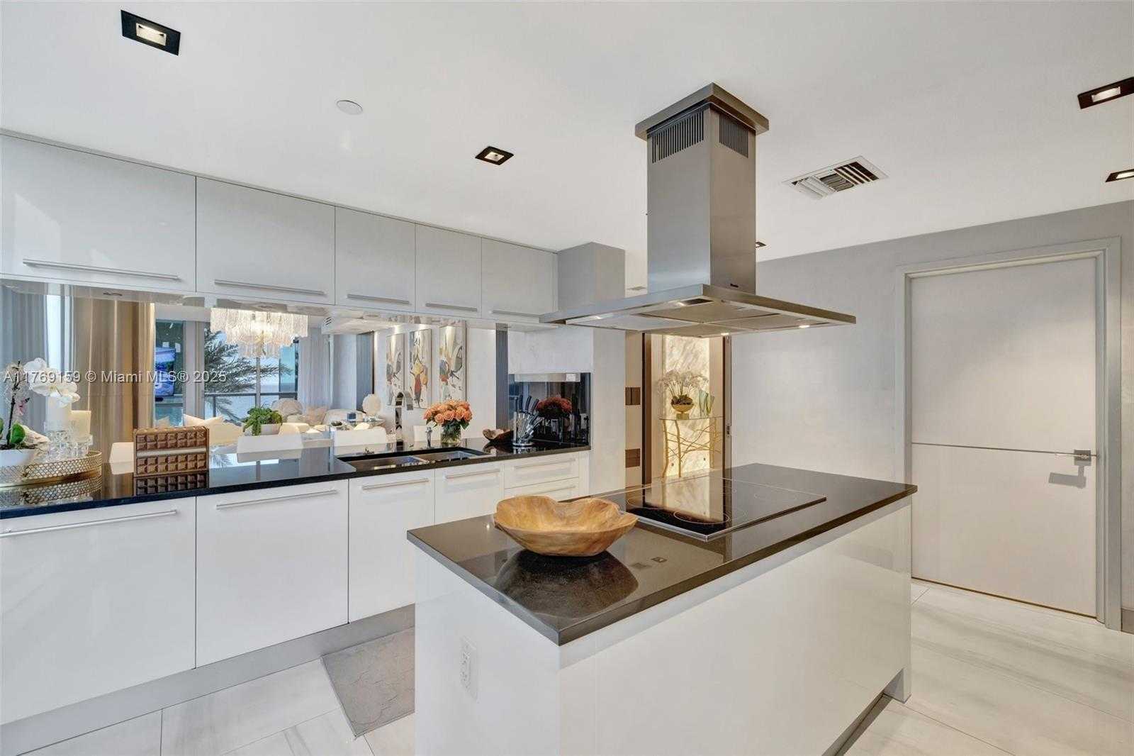 Small Image of 17121 COLLINS AVE #808, Sunny Isles Beach Number 7