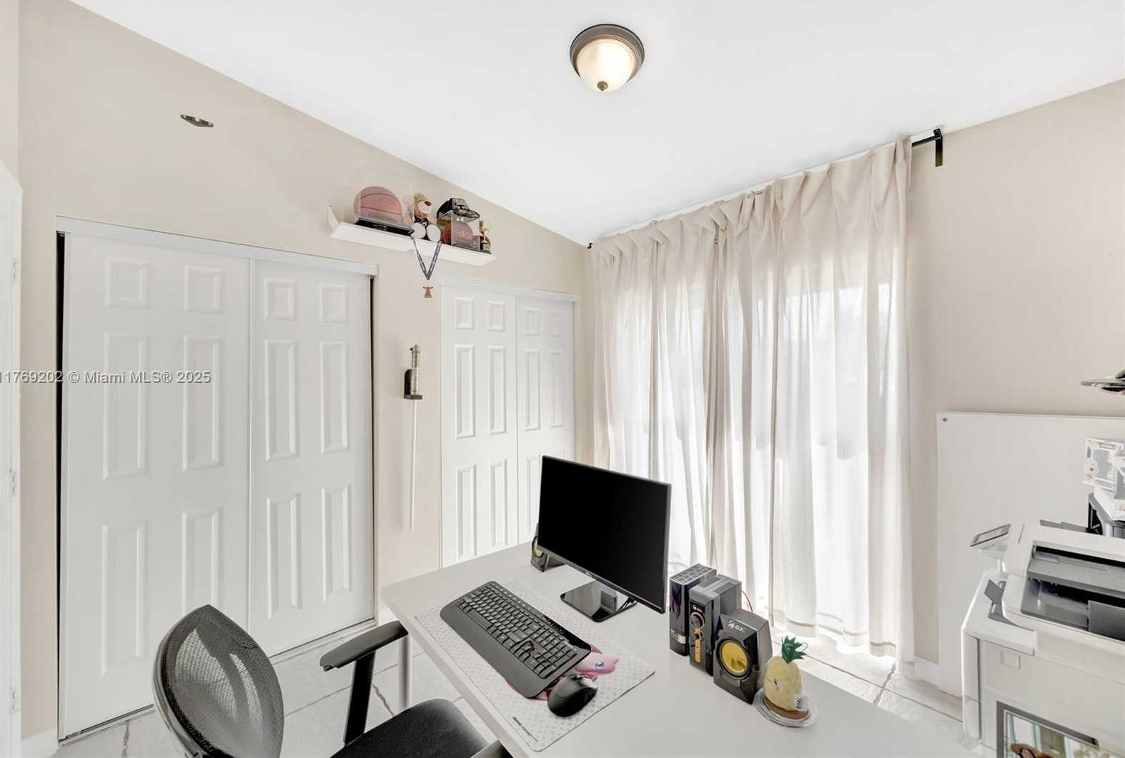 Small Image of 11214 SOUTH WEST 125TH CT #11214, Miami Number 21