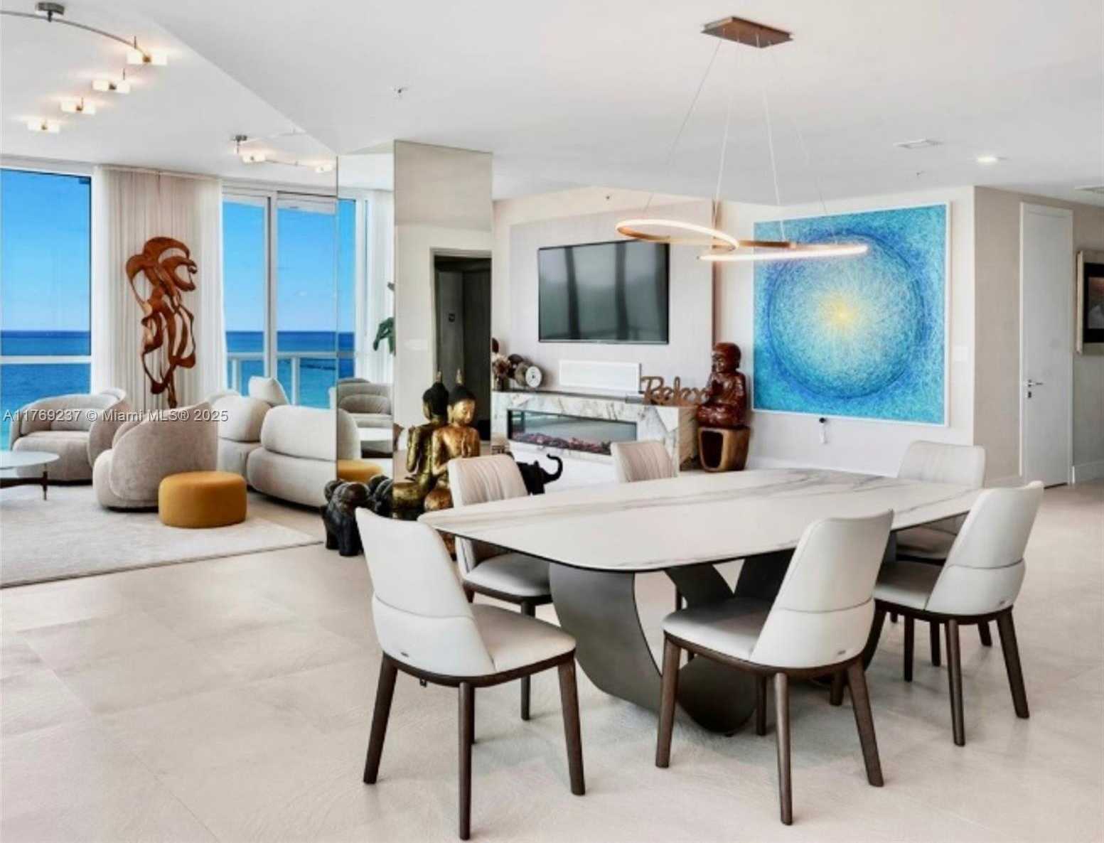 Small Image of 50 SOUTH POINTE DR #1201/08, Miami Beach Number 18