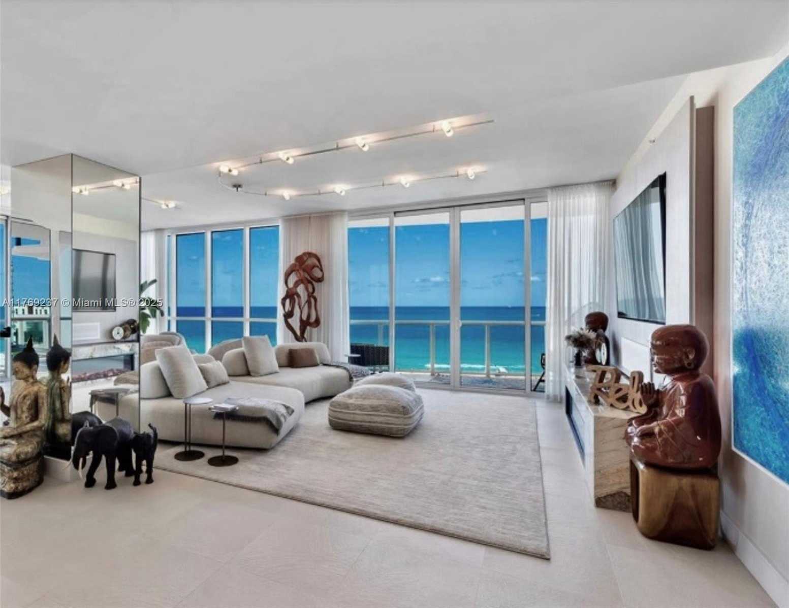 Small Image of 50 SOUTH POINTE DR #1201/08, Miami Beach Number 19
