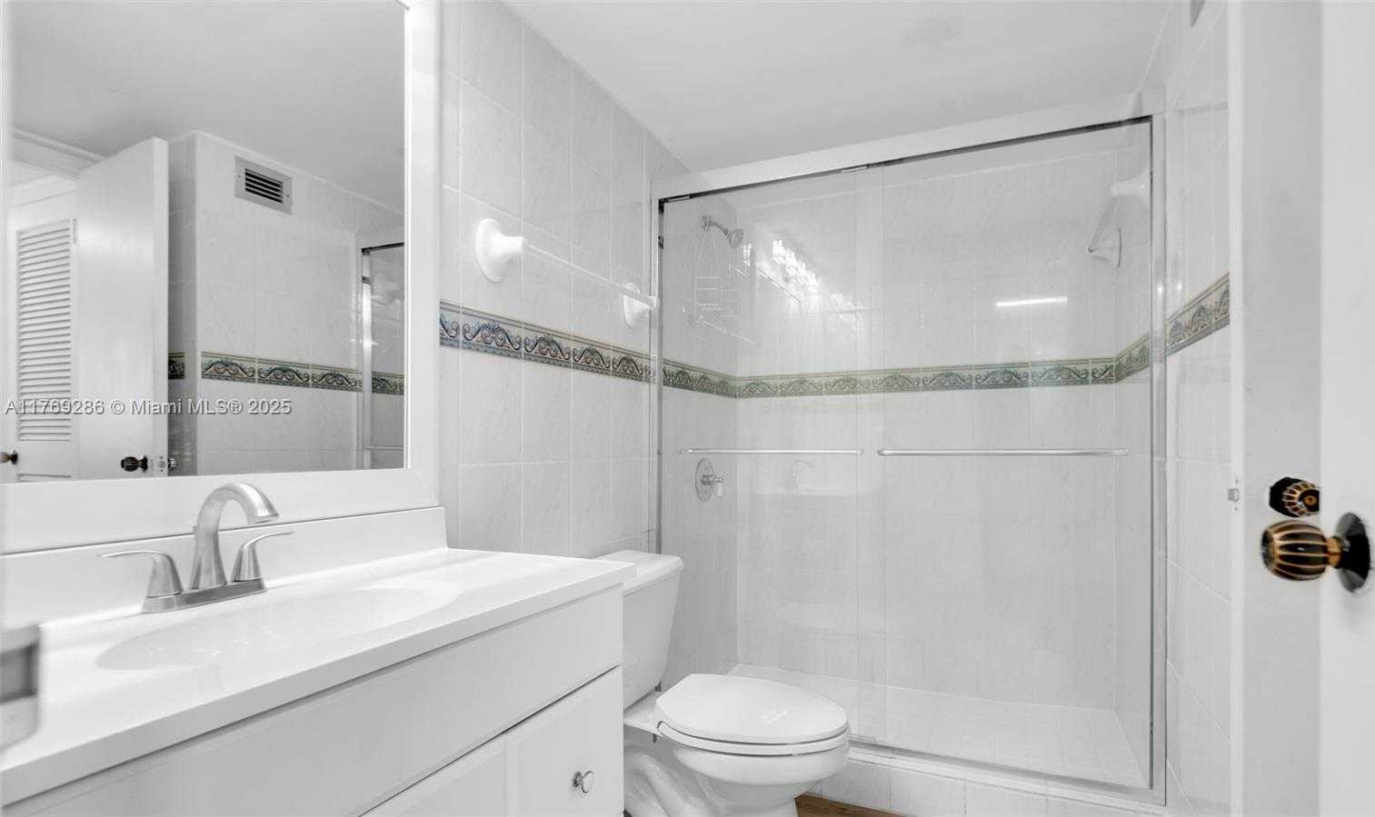 Small Image of 2030 SOUTH OCEAN DR #502, Hallandale Beach Number 10