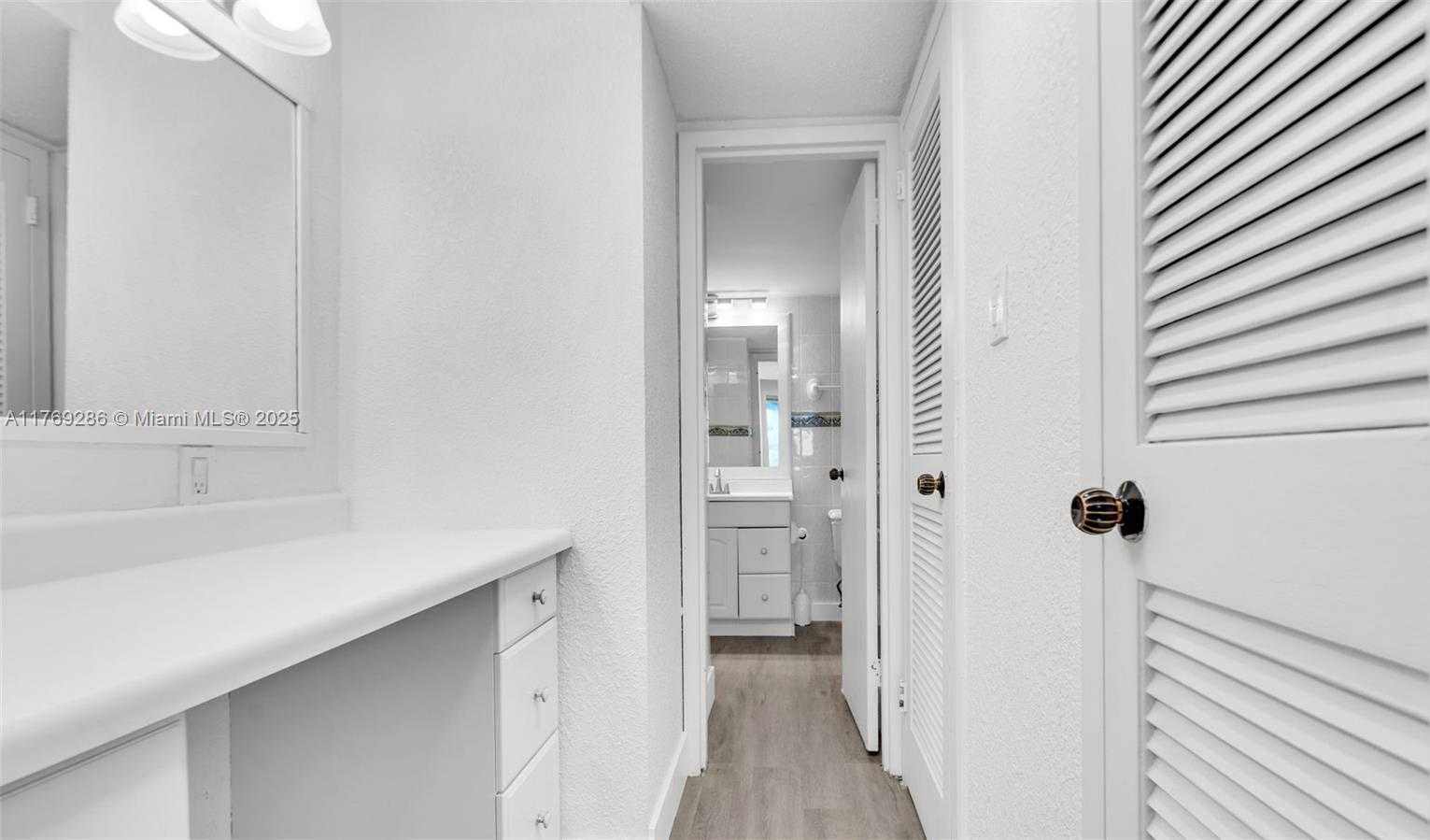 Small Image of 2030 SOUTH OCEAN DR #502, Hallandale Beach Number 9