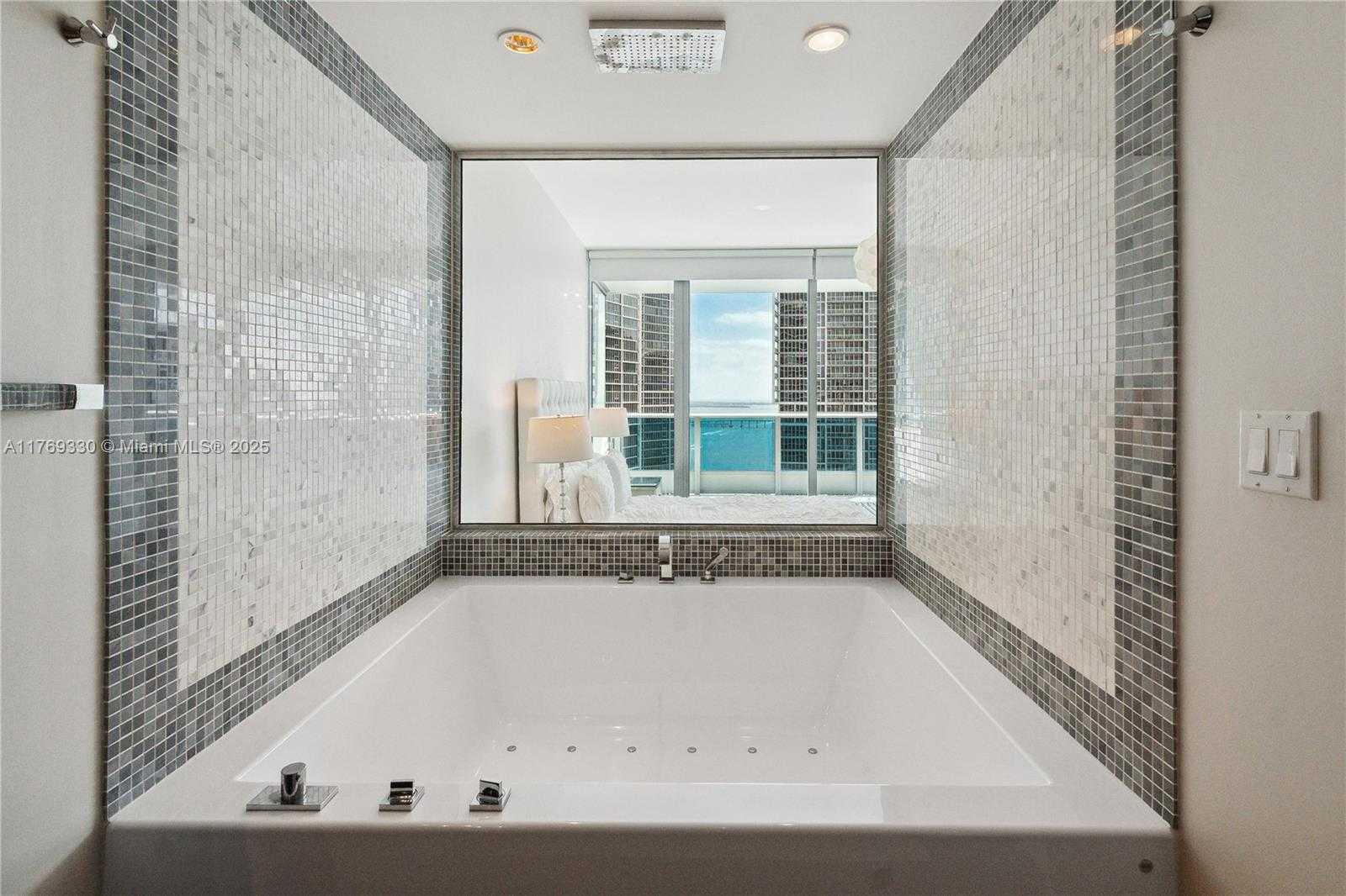 Small Image of 200 #4304, Miami Number 12