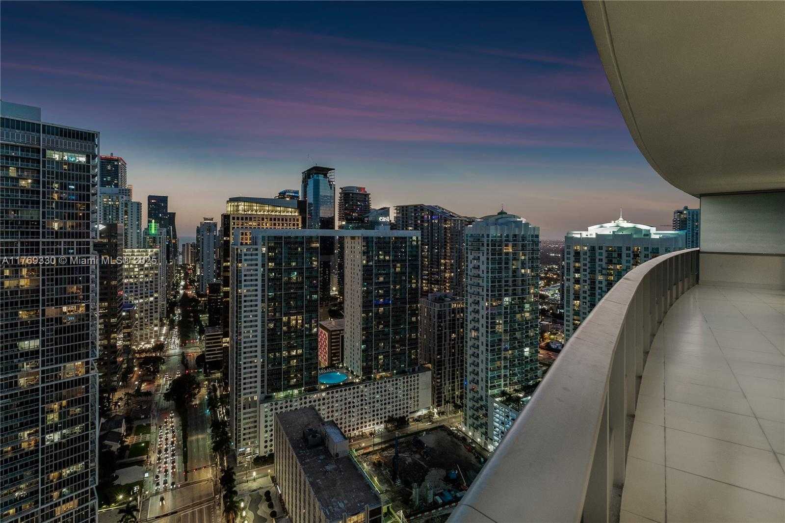 Small Image of 200 #4304, Miami Number 5