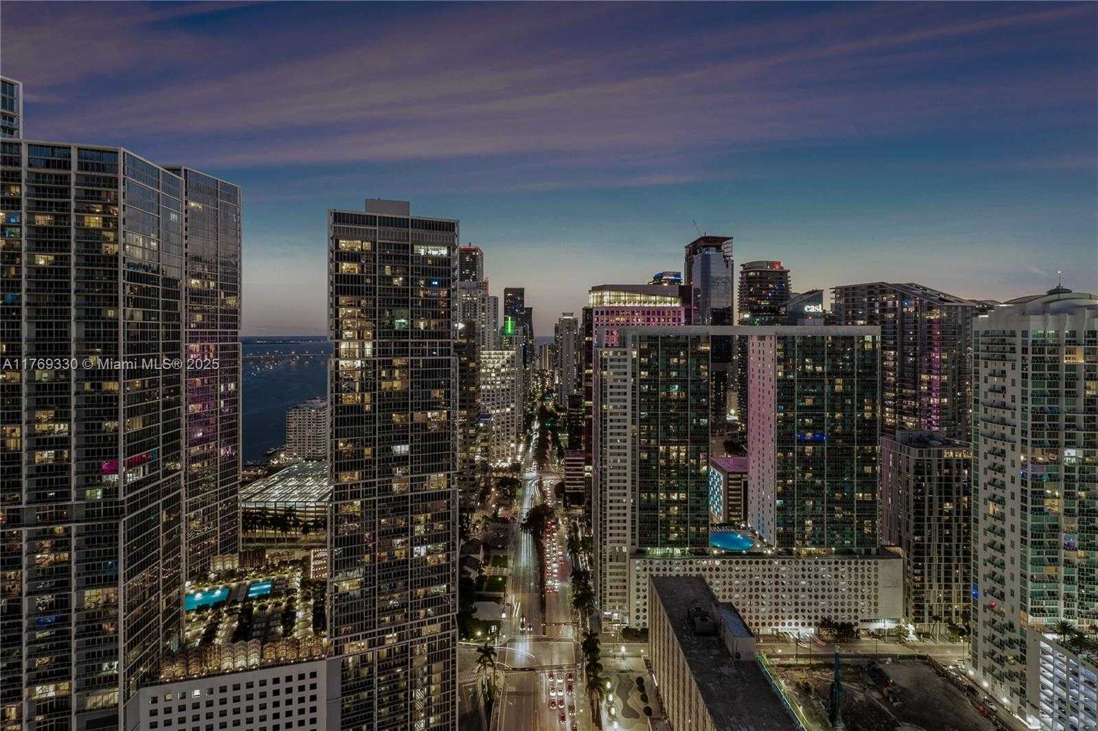 Small Image of 200 #4304, Miami Number 7