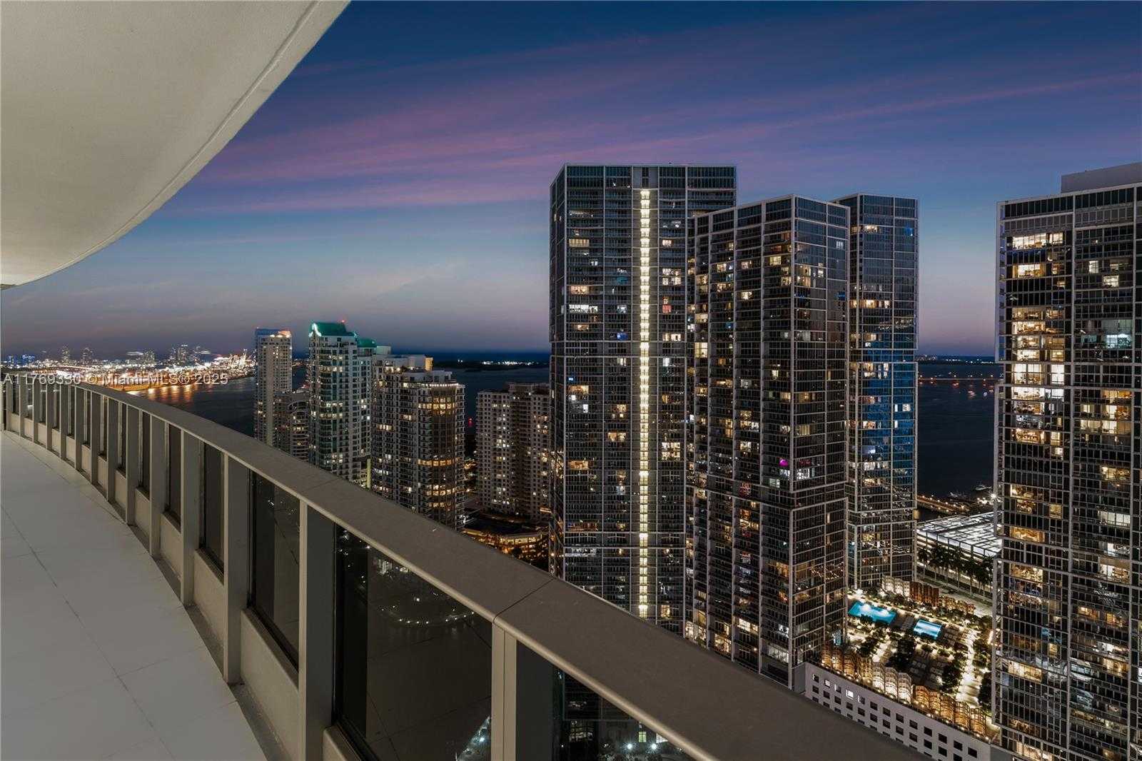 Small Image of 200 #4304, Miami Number 8