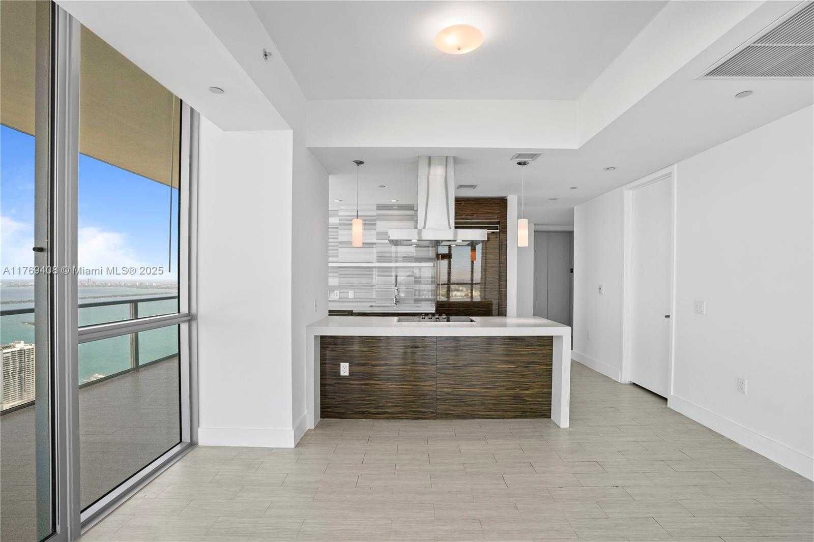 Small Image of 1100 BISCAYNE BLVD #5907, Miami Number 11