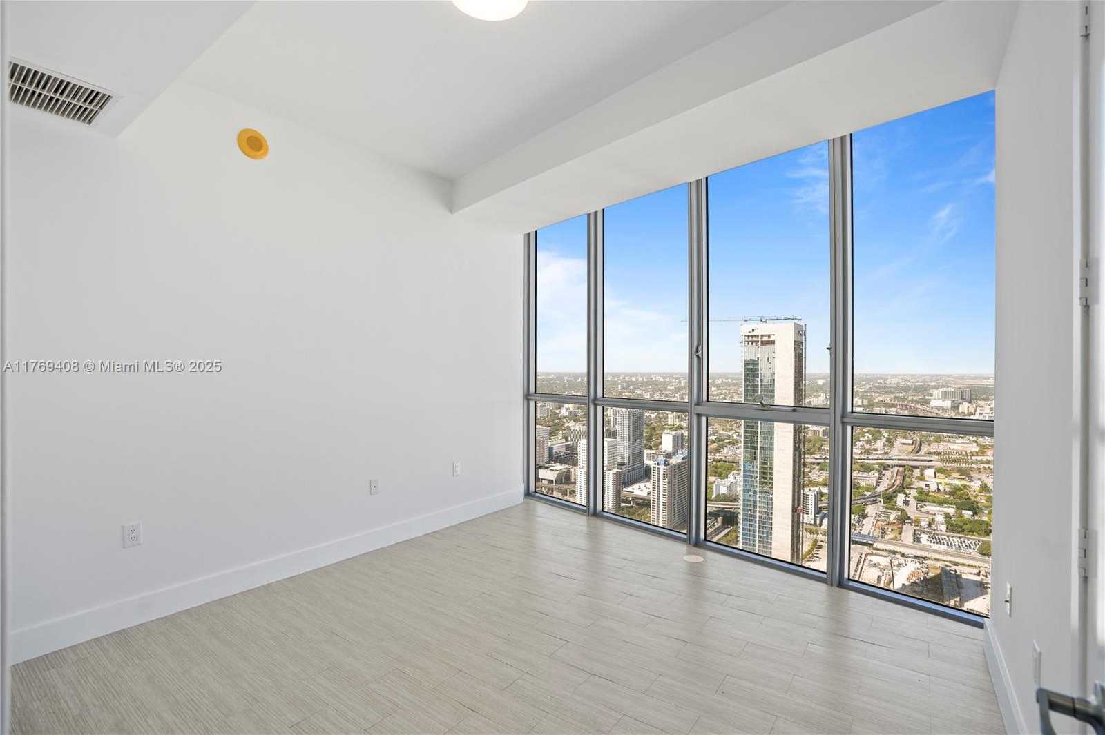 Small Image of 1100 BISCAYNE BLVD #5907, Miami Number 14