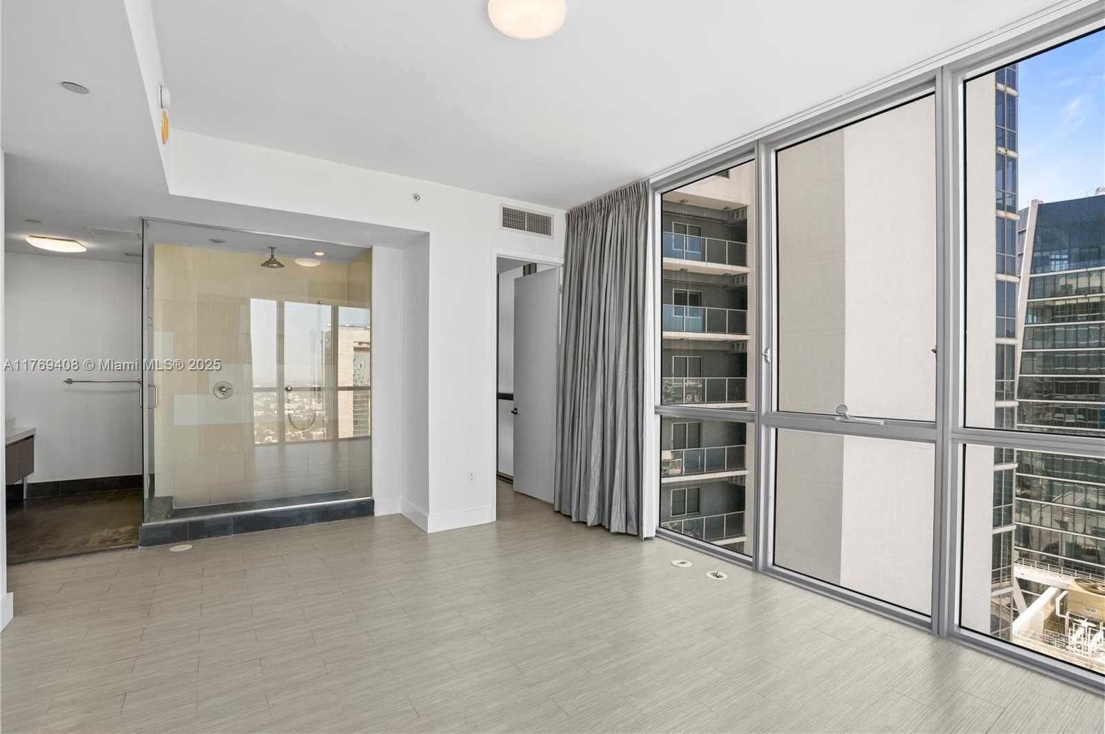 Small Image of 1100 BISCAYNE BLVD #5907, Miami Number 21