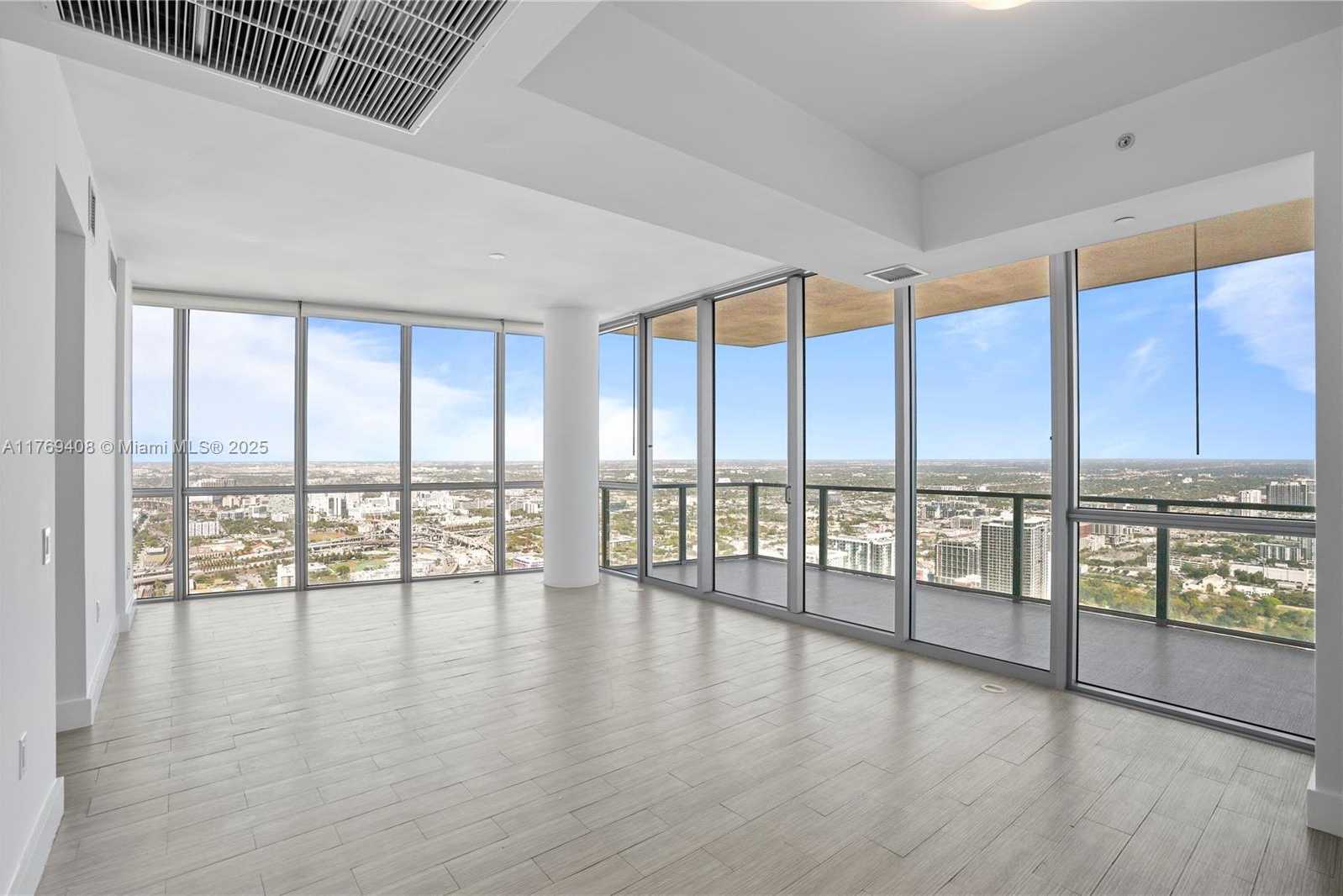 Small Image of 1100 BISCAYNE BLVD #5907, Miami Number 3