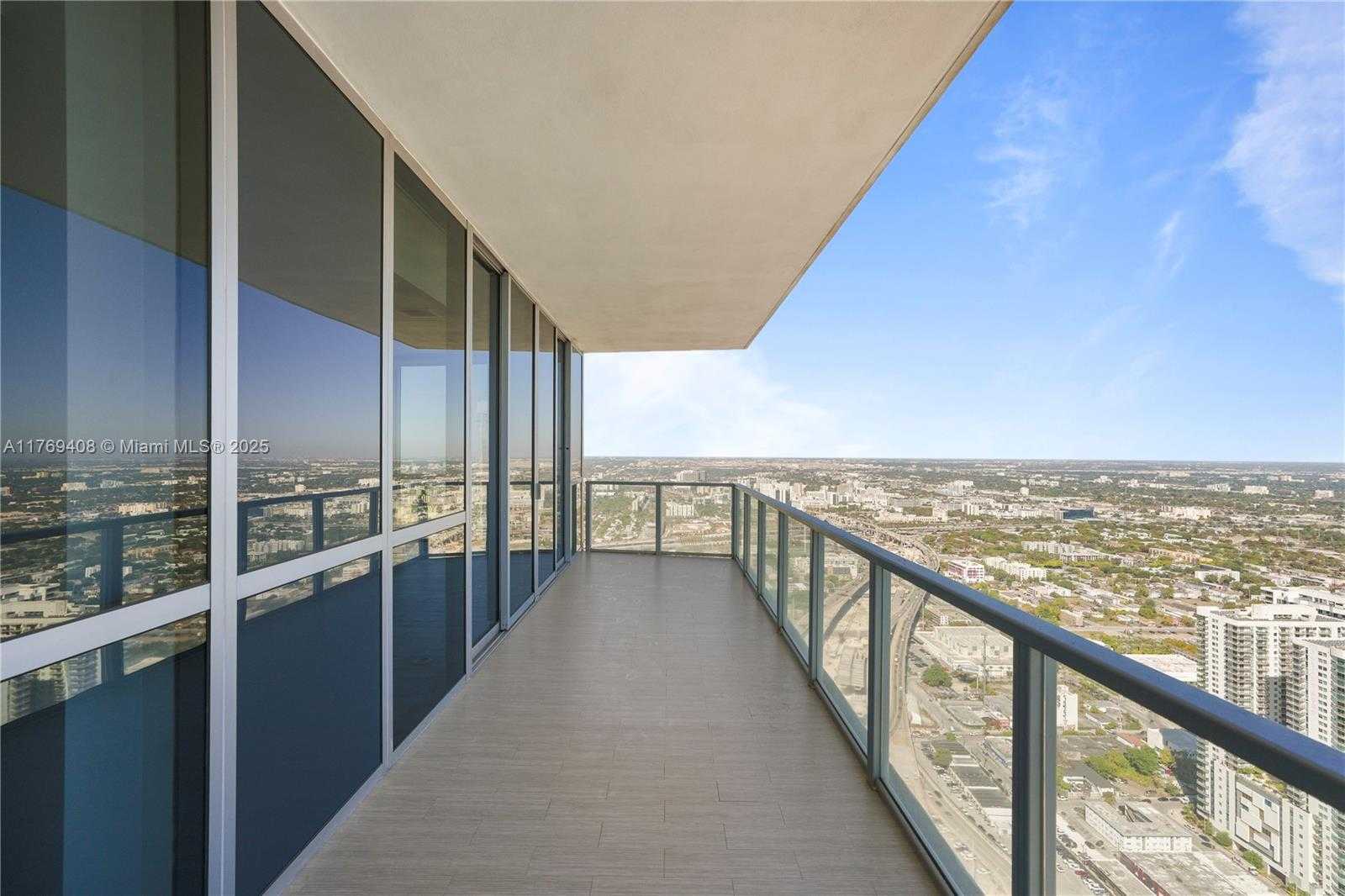 Small Image of 1100 BISCAYNE BLVD #5907, Miami Number 30