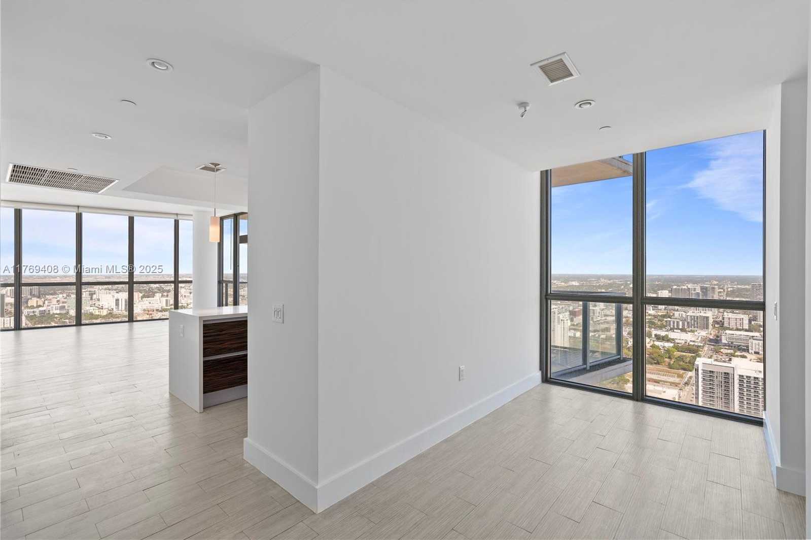 Small Image of 1100 BISCAYNE BLVD #5907, Miami Number 41