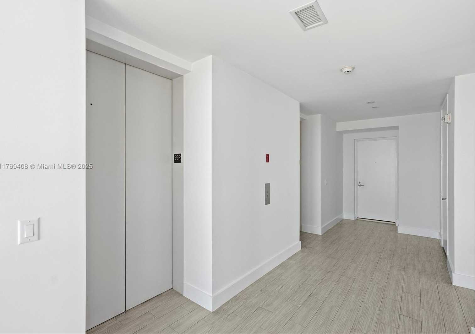 Small Image of 1100 BISCAYNE BLVD #5907, Miami Number 42